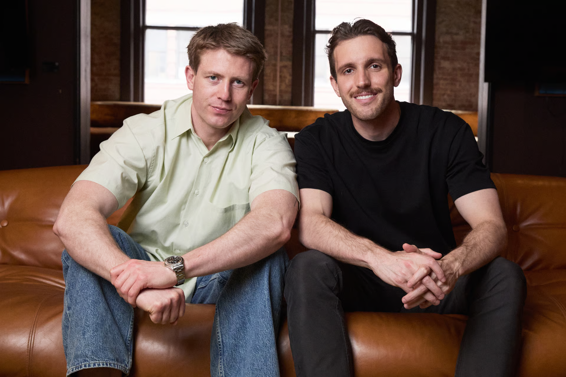 左：James Cadwallader  右：Dylan Babbs
